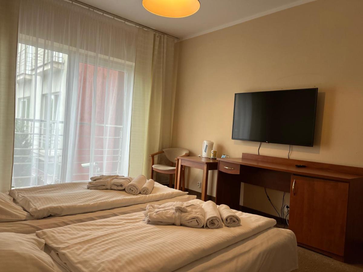 Dom Zdrojowy Diament Spa กชึชโบโว ภายนอก รูปภาพ
