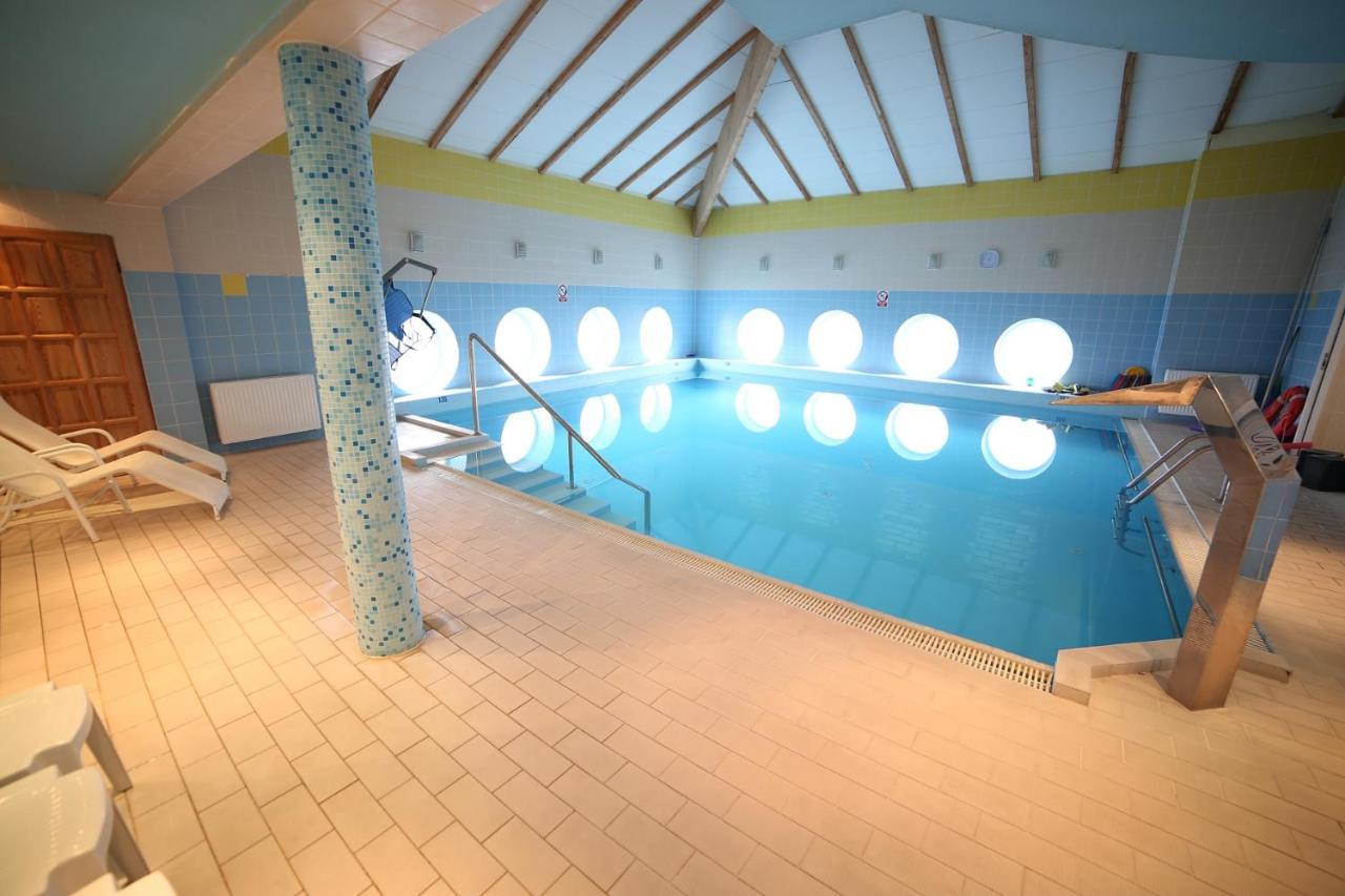 Dom Zdrojowy Diament Spa กชึชโบโว ภายนอก รูปภาพ